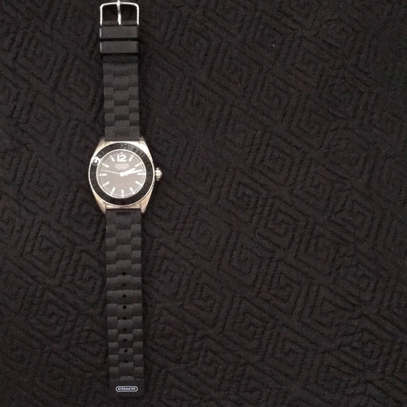 Coach women's watch - Picture 4 of 4